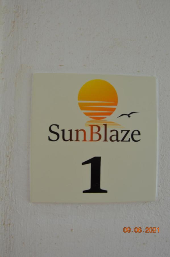 Sunblaze Studios1 Spetses Bagian luar foto