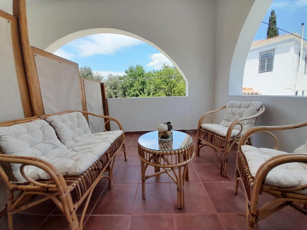 Sunblaze Studios1 Spetses Bagian luar foto